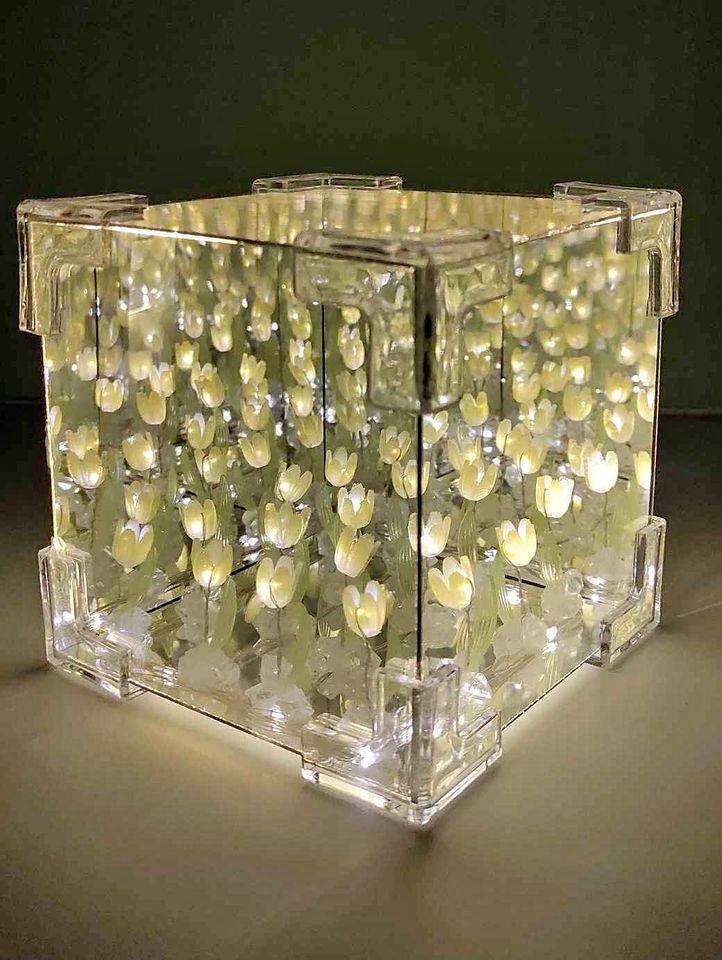 lampara de tulipanes infinitos